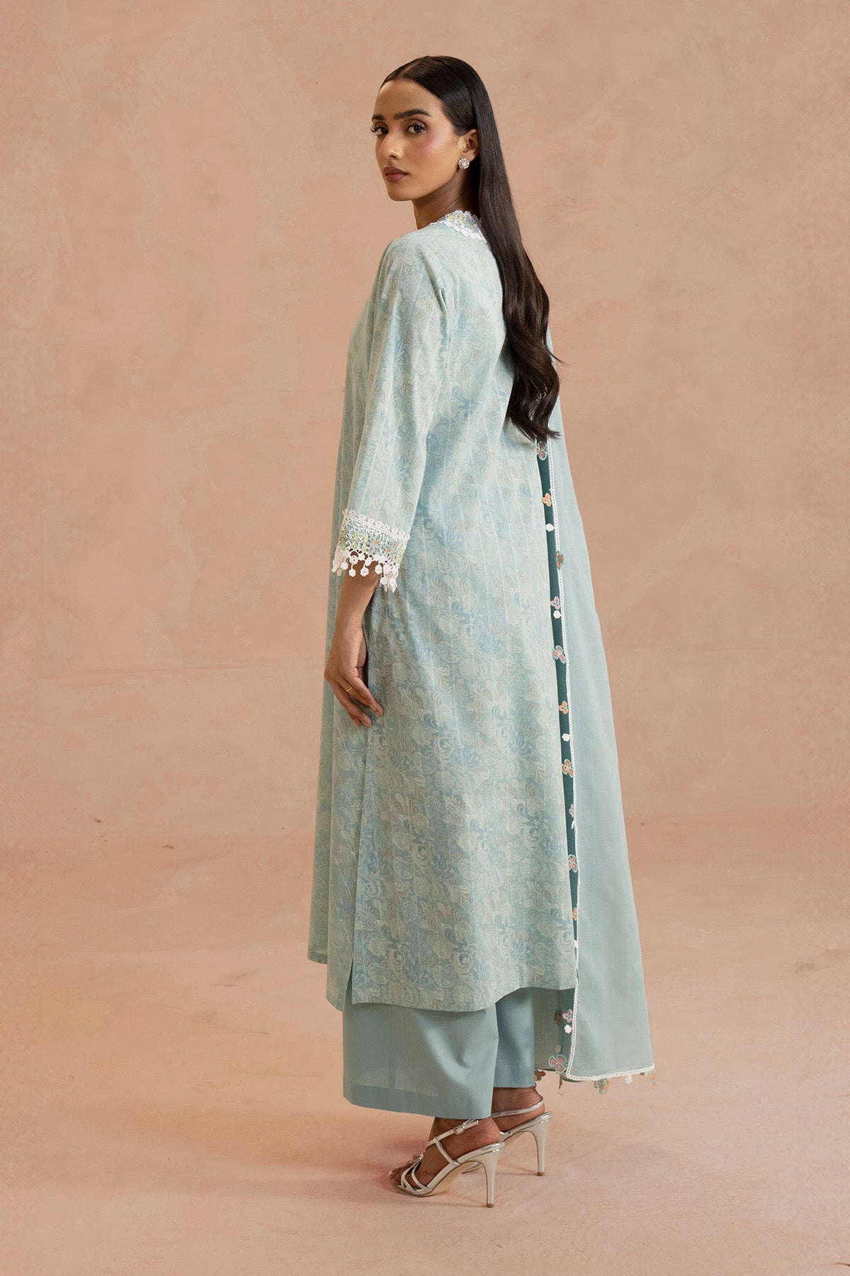 LAWN | EMBROIDERED