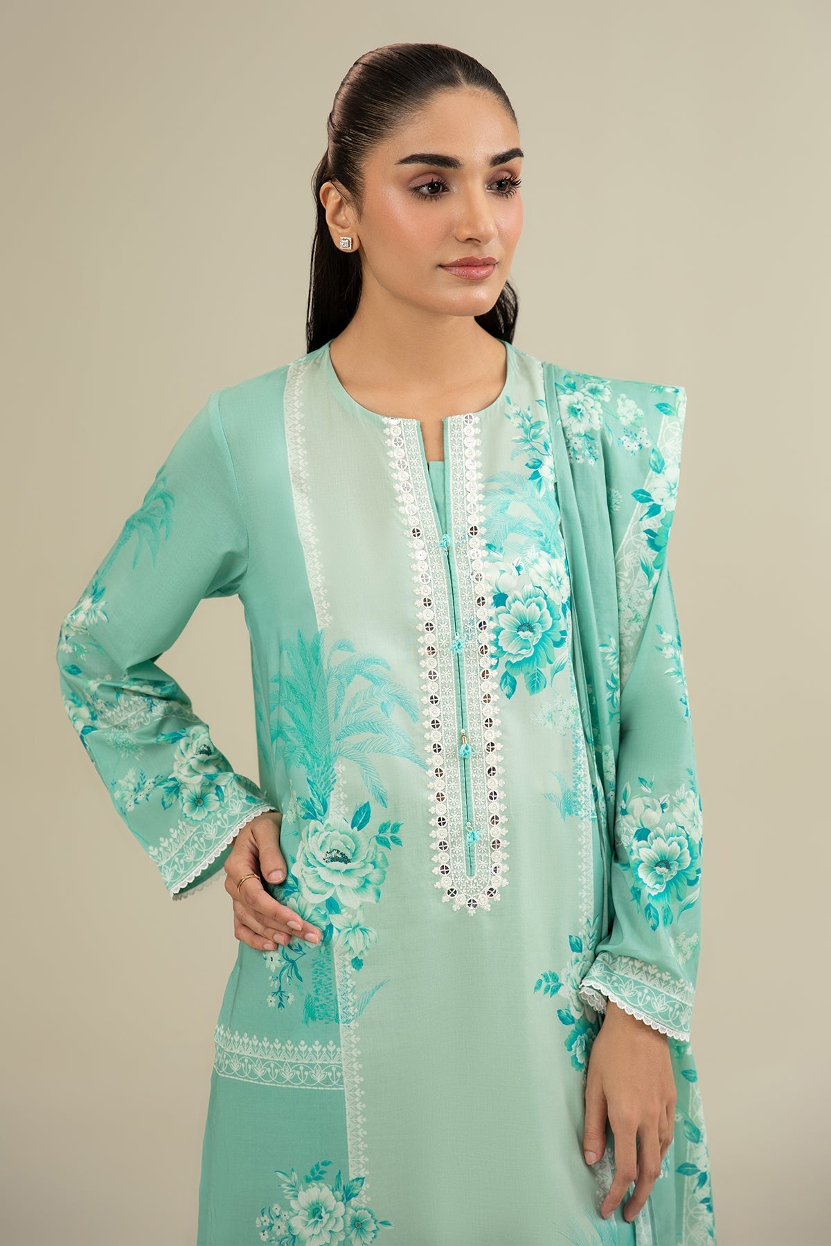 LAWN | PRINTED