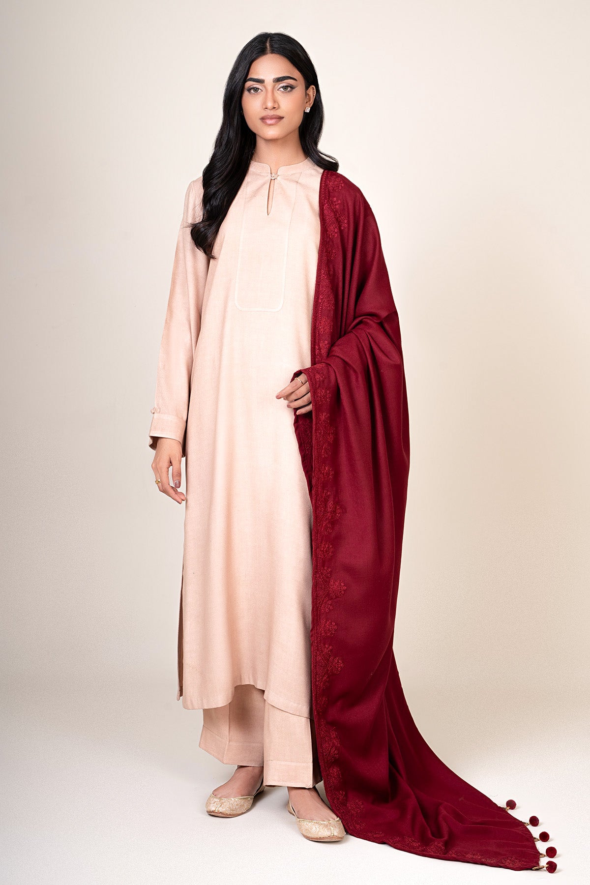 SWATI WOOL | EMBROIDERED