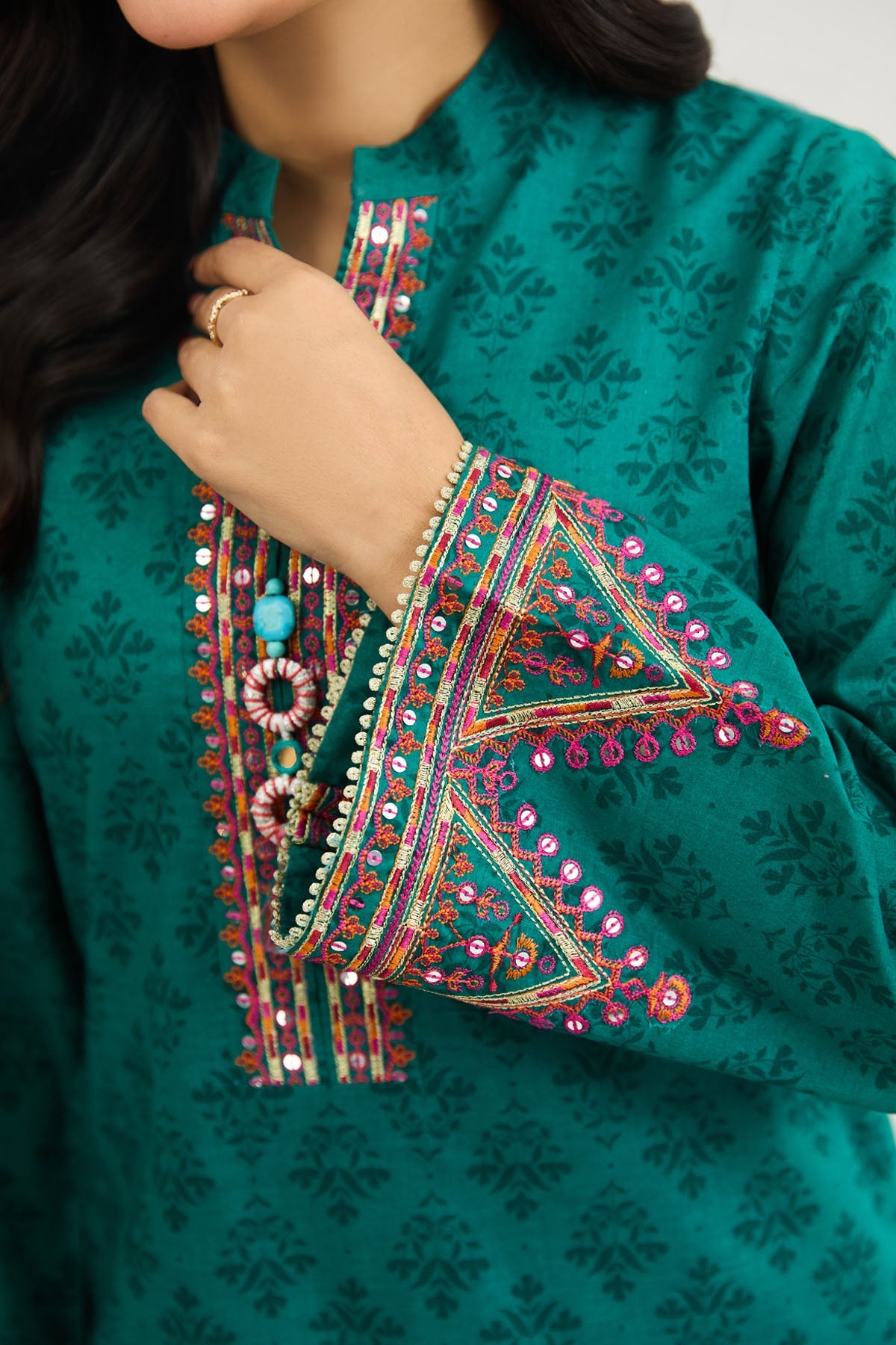 LAWN | EMBROIDERED