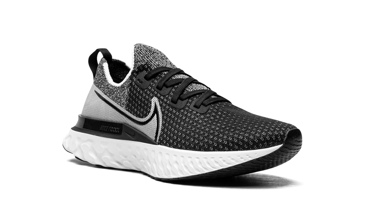 React Infinity Run Flyknit "Black White" CD4371 012