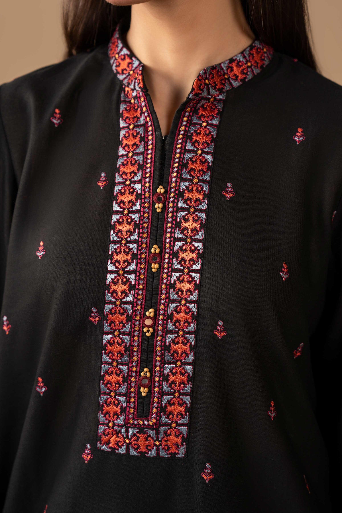 KHADDAR | EMBROIDERED