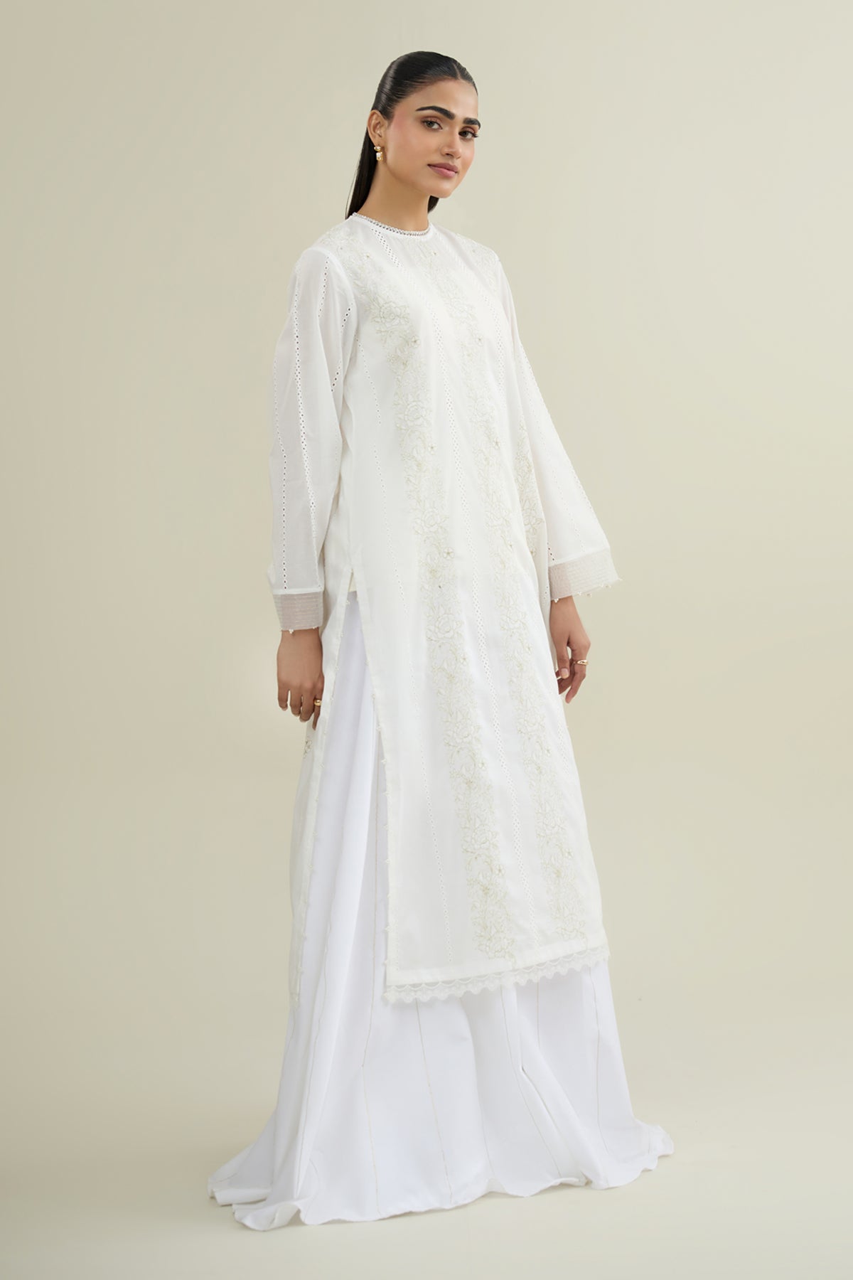 LAWN | EMBROIDERED