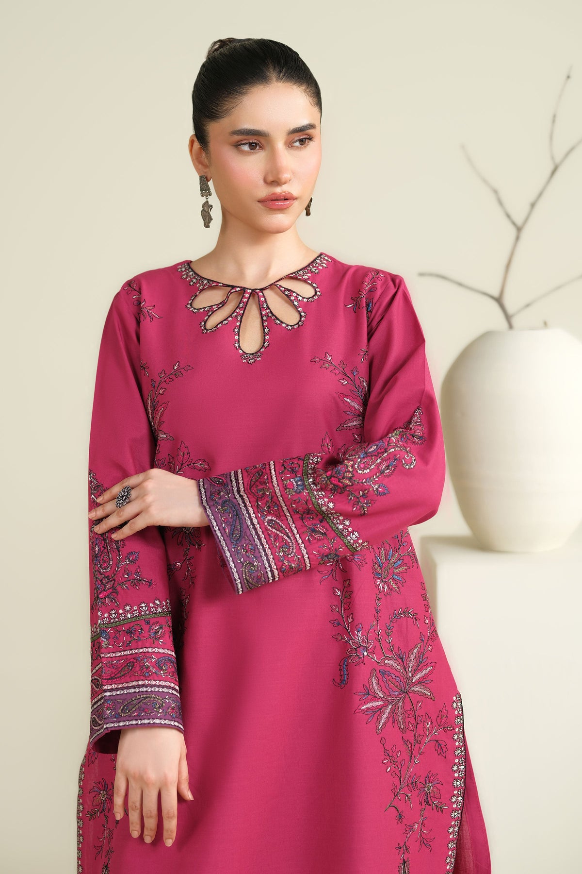 CROSS HATCH | EMBROIDERED