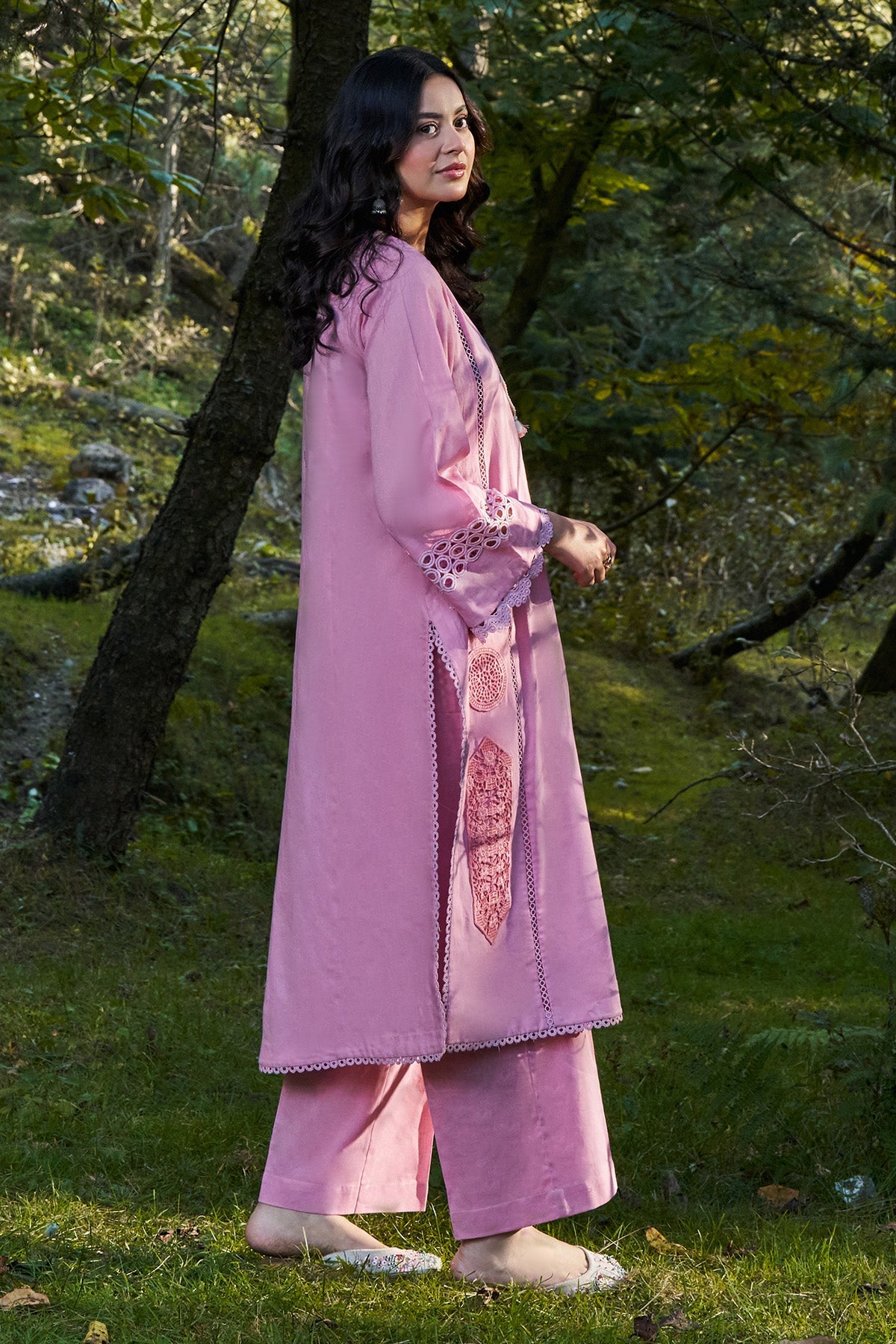 KHADDAR  |  EMBROIDERED