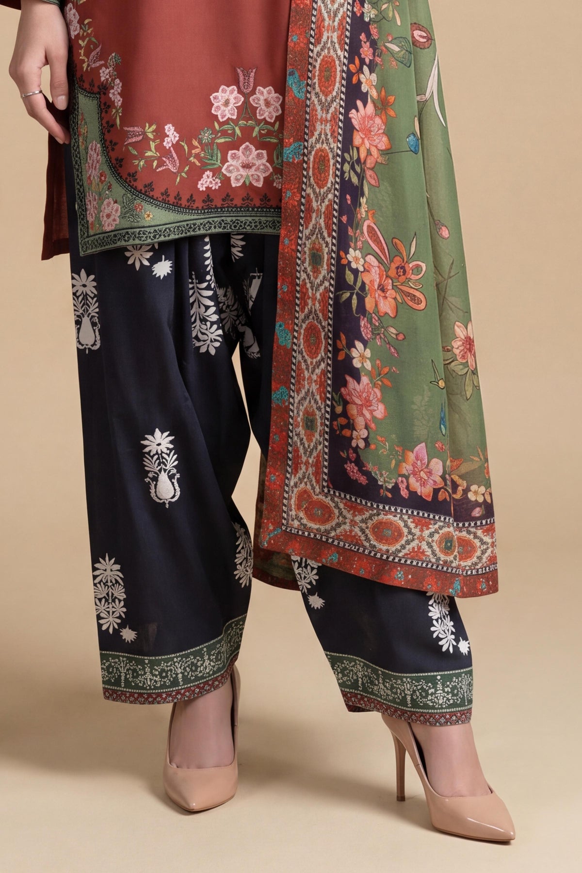 KHADDAR | EMBROIDERED