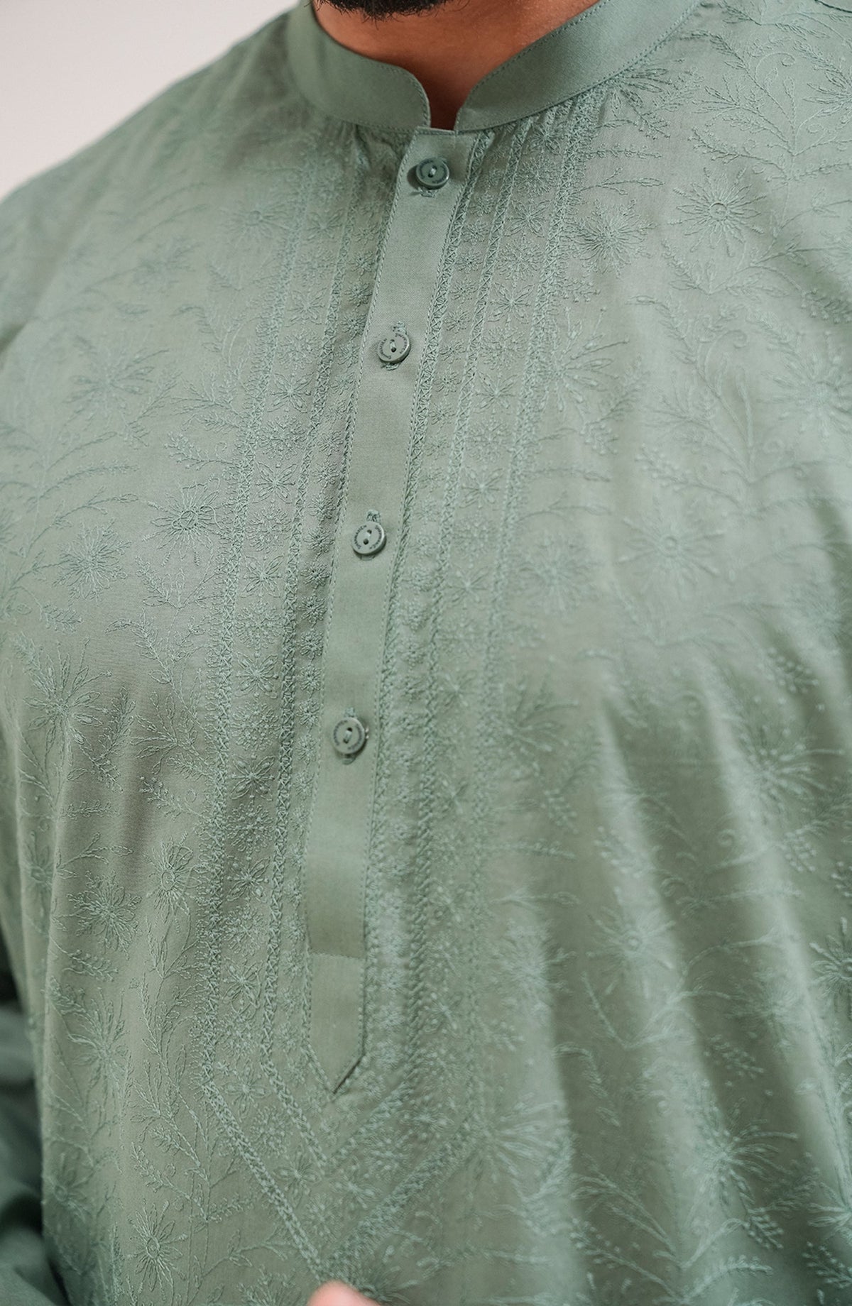 Men's Embroidered Kurta - SMK710125