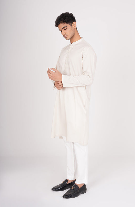 Men's Front Placket Embroidered Kurta - SMK817225