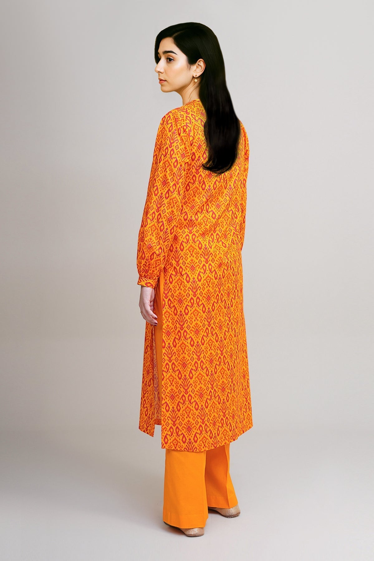 LAWN  |  PRINTED